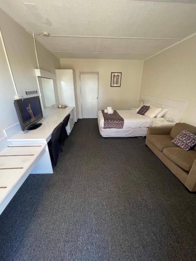 Parkside Inn Motel Melbourne Exterior photo