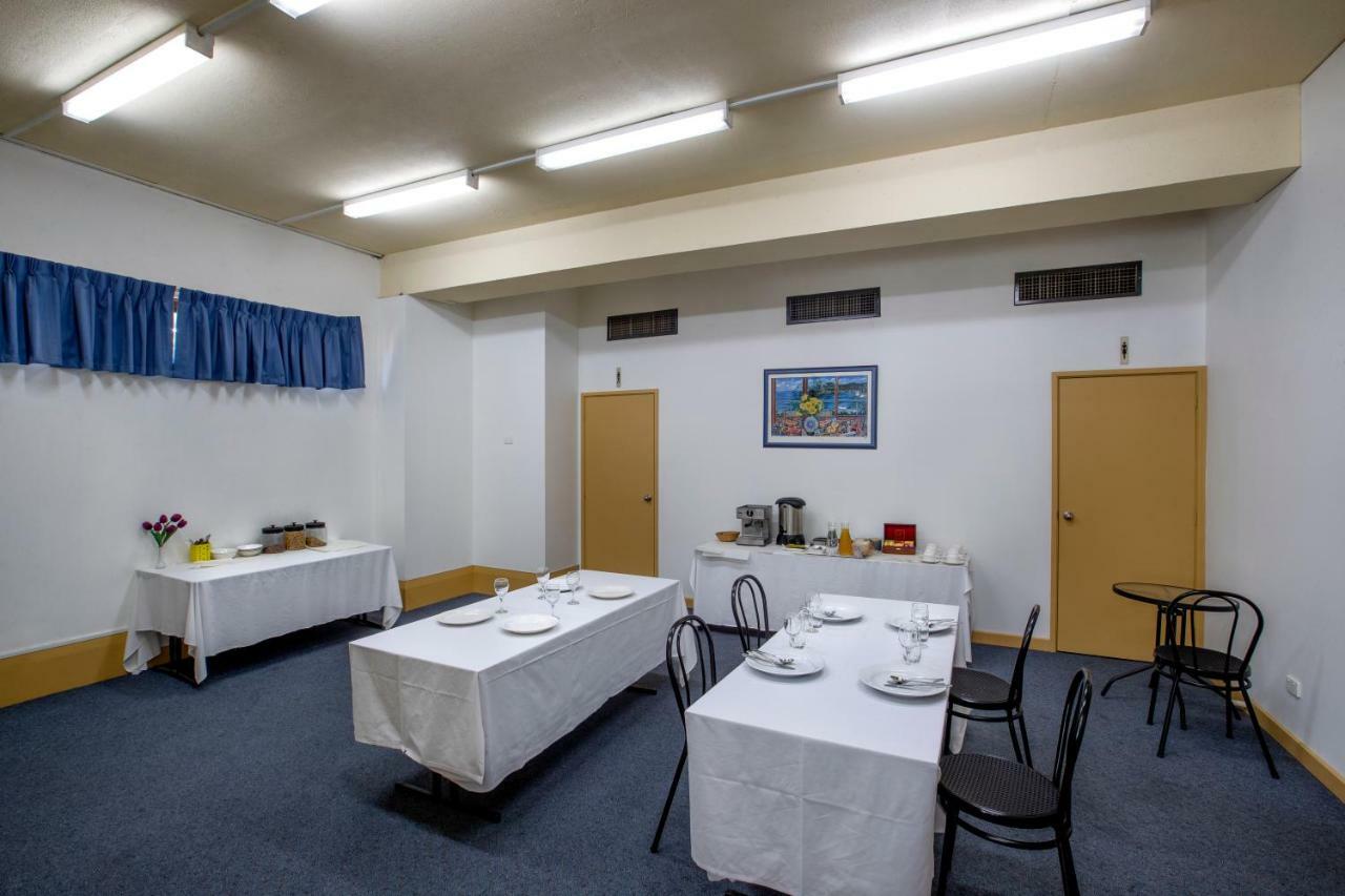 Parkside Inn Motel Melbourne Exterior photo